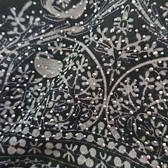 Taj Mahal Beaded Scarf With Faux Fur Trim Black/ Silver - Picture 16 of 16